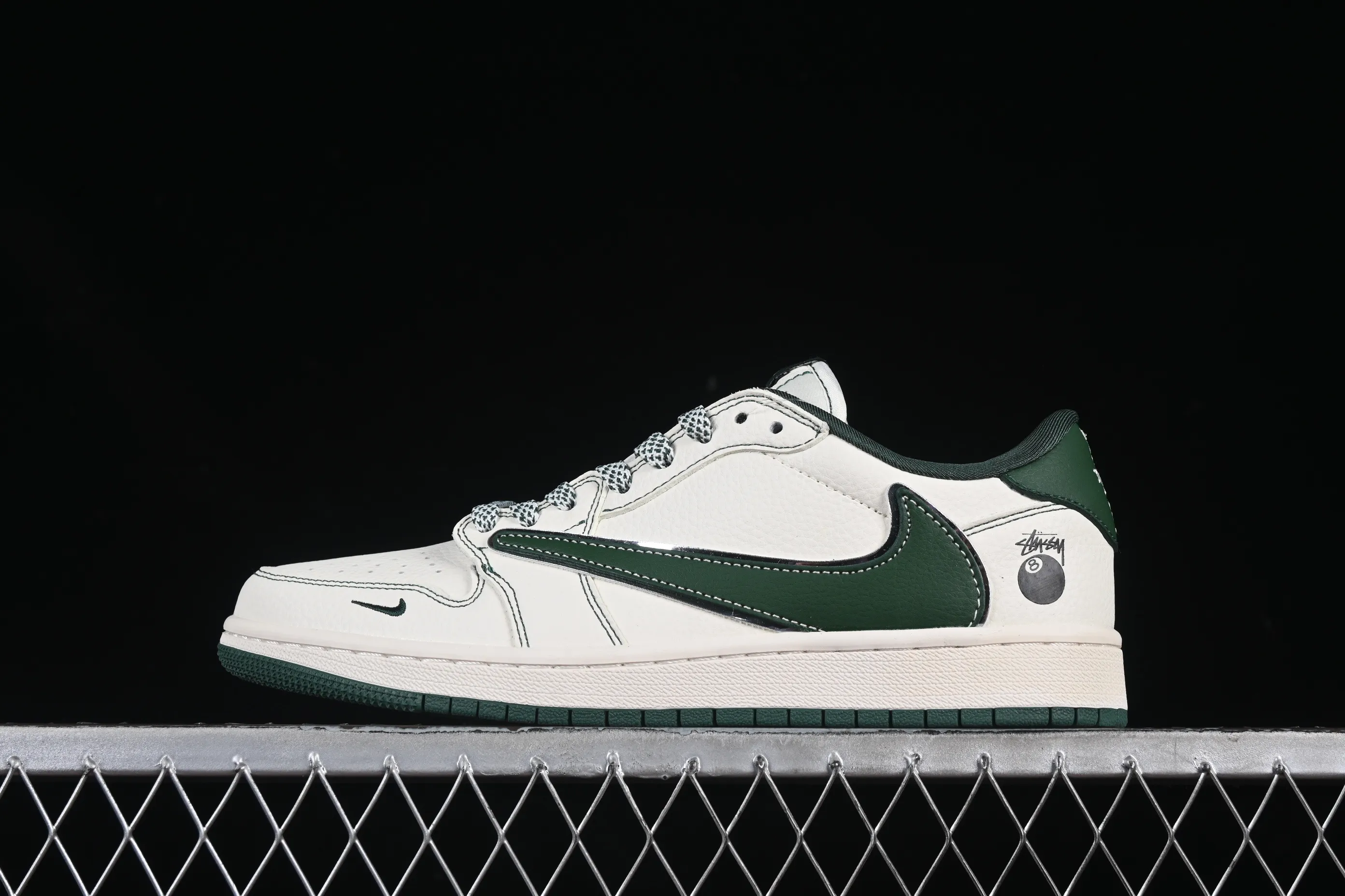 All categories Air Jordan Jordan series basketball shoes Air Jordan 1 Low High-end customized low-top sneakers Travis Scott x Fragment Design x Air Jordan 1 Low OG SP AJ1 Joe 1 Stussi joint beige black 8 low-top cultural casual sneakers ZH2598-243